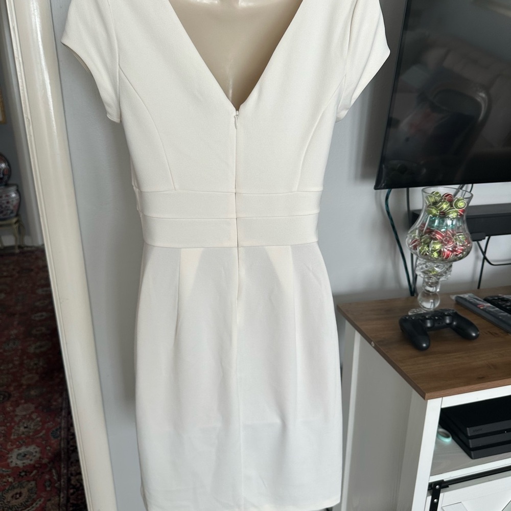 Express Elegant White Dress size small - Picture 3 of 5